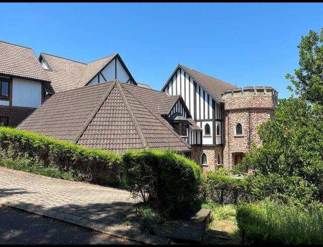 4 BEDROOM HOUSE RENTED IN CAMELOT GOLF CLUB AND ESTATE